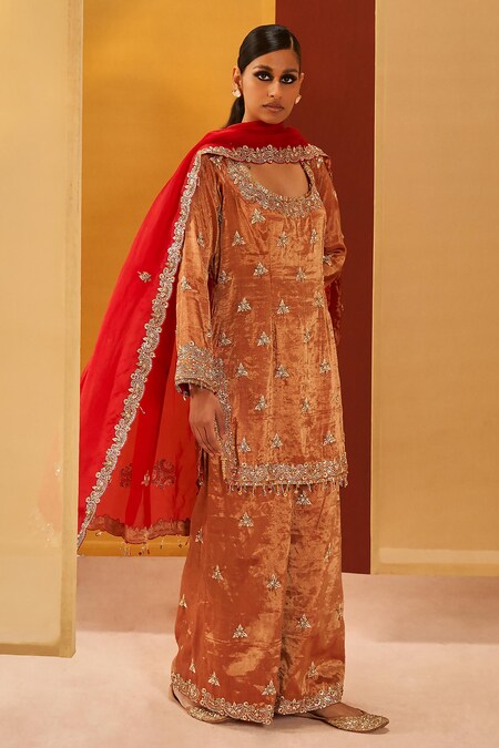 Priyanka Singh Red Tissue Embroidery Zardozi Round Kurta Set 