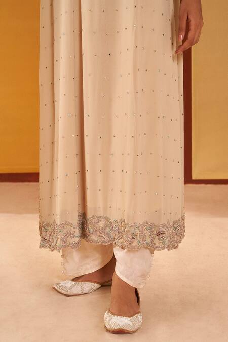 Shop Priyanka Singh Ivory Georgette, Organza Zari, Mirrors, Embroidery Split V-neck Kurta Set Online at Aza Fashions Shop_Priyanka Singh_Ivory Georgette, Organza Zari, Mirrors, Embroidery Split V-neck Kurta Set _Online_at_Aza_Fashions