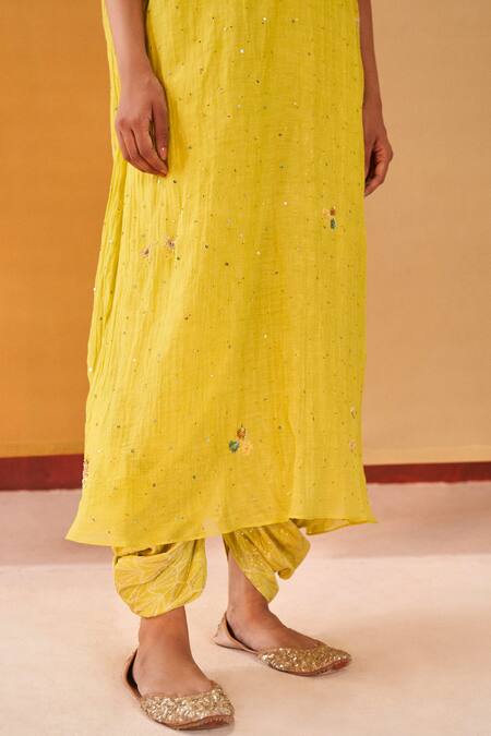 Buy Priyanka Singh Green Cotton, Silk, Muslin Zari, Sequins, Neckline Embroidered Pheran Pant Set Buy_Priyanka Singh_Green Cotton, Silk, Muslin Zari, Sequins, Neckline Embroidered Pheran Pant Set