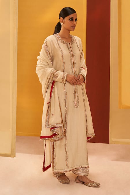 Priyanka Singh Ivory Cotton, Muslin, Silk Embroidery, Sequins, Zardozi Placement Kurta Set Online at Aza Fashions Priyanka Singh_Ivory Cotton, Muslin, Silk Embroidery, Sequins, Zardozi Placement Kurta Set _Online_at_Aza_Fashions
