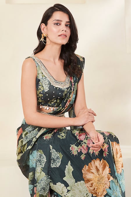 Buy_Basanti - Kapde Aur Koffee_Green Chiffon Cut Work, Zari, Beads V-neck Printed Pre-draped Saree With Blouse_Online_at_Aza_Fashions