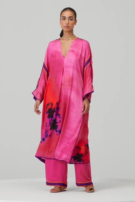 Buy_Sureena Chowdhri_Multi Color Cotton Satin Printed Abstract Straight Kurta And Pant Set _Online_at_Aza_Fashions