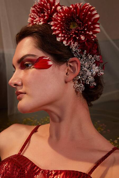 Buy House Of D"Oro Grey Semi Precious Stone Calirian Embellished Ear Cuff - Single Pc at Aza Fashions Buy_House Of D"Oro_Grey Semi Precious Stone Calirian Embellished Ear Cuff - Single Pc_at_Aza_Fashions