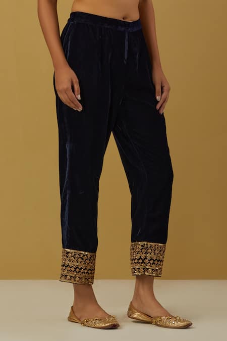 Ikshita Choudhary_Blue Velvet, Silk, Tissue Embroidery Scoop Neck Anarkali Pant Set _at_Aza_Fashions
