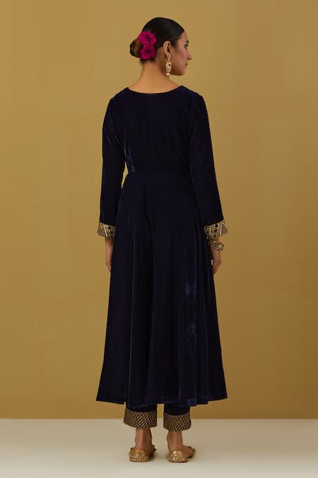 Shop Ikshita Choudhary Blue Silk Velvet, Shimmer Organza Floral, Paisley V Neck Anarkali Pant Set at Aza Fashions Shop_Ikshita Choudhary_Blue Silk Velvet, Shimmer Organza Floral, Paisley V Neck Anarkali Pant Set _at_Aza_Fashions