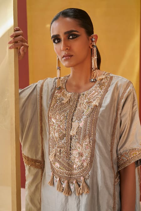 Shop Priyanka Singh Grey Silk, Organza Sequins, Zari Round Neck Embroidered Short Kurta Salwar Set Online at Aza Fashions Shop_Priyanka Singh_Grey Silk, Organza Sequins, Zari Round Neck Embroidered Short Kurta Salwar Set _Online_at_Aza_Fashions