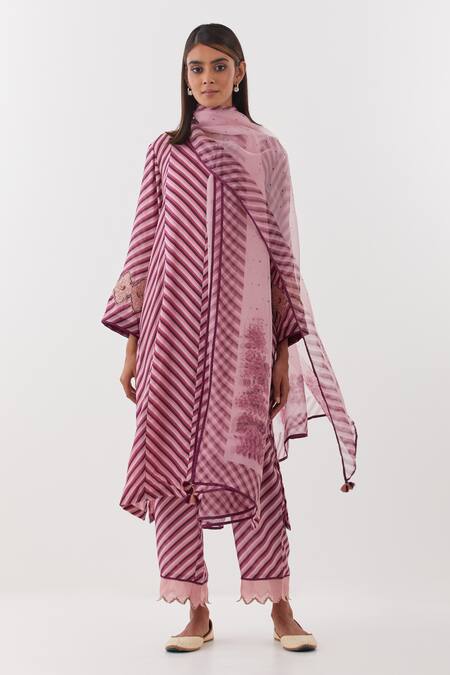 Amisha Kothari Pink Cotton, Organza, Embroidery, Cut Candy Stripe Pattern Kurta Set at Aza Fashions Amisha Kothari_Pink Cotton, Organza, Embroidery, Cut Candy Stripe Pattern Kurta Set _at_Aza_Fashions