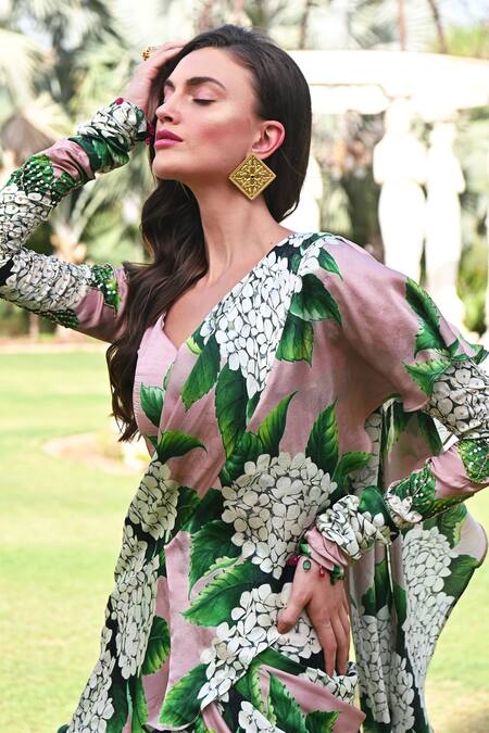 Buy_Sanam_Beige Georgette, Satin Isabelle Floral Pattern Pre-draped Saree With Blouse 