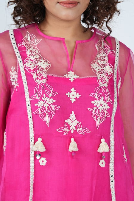Buy_Jyoti Bansal_Pink Organza, Crepe, Chanderi Embroidery Round Neck Sheer Dori Kurta Set _Online_at_Aza_Fashions