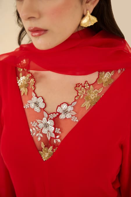 Buy Radha Sharma Red Georgette, Crepe, Organza Sequins, Embroidery V-neck Straight Kurta Pant Set Online at Aza Fashions Buy_Radha Sharma_Red Georgette, Crepe, Organza Sequins, Embroidery V-neck Straight Kurta Pant Set _Online_at_Aza_Fashions