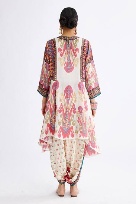 Shop Rajdeep Ranawat Pink Silk Beads Round Neck Aamilah Abstract Print Panelled Tunic at Aza Fashions Shop_Rajdeep Ranawat_Pink Silk Beads Round Neck Aamilah Abstract Print Panelled Tunic_at_Aza_Fashions