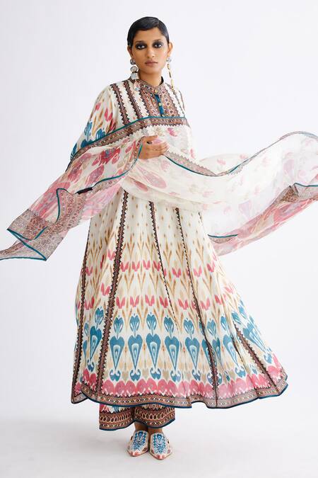 Shop Rajdeep Ranawat Multi Color Kota Doria Behroom Printed Dupatta at Aza Fashions Shop_Rajdeep Ranawat_Multi Color Kota Doria Behroom Printed Dupatta_at_Aza_Fashions