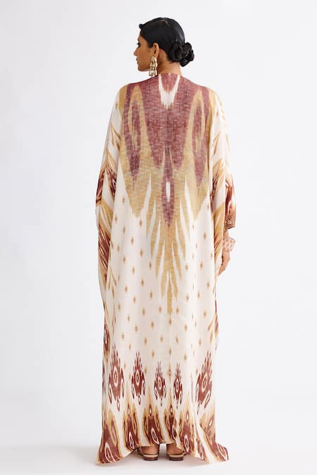 Shop Rajdeep Ranawat Brown Silk Diamonds, Crystals V-neck Imama Paisley Print Kaftan at Aza Fashions Shop_Rajdeep Ranawat_Brown Silk Diamonds, Crystals V-neck Imama Paisley Print Kaftan _at_Aza_Fashions