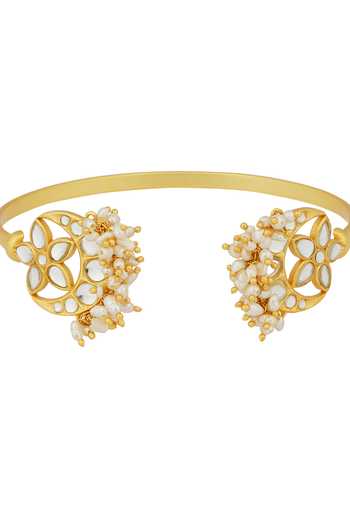 Shop_Zariin_Gold Plated Mirrors, Pearls Chaand Phool Bracelet _Online_at_Aza_Fashions
