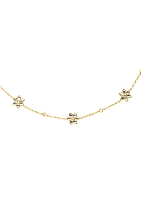 Zariin_Gold Plated Phool Sitara Shaped Mathapatti _Online_at_Aza_Fashions