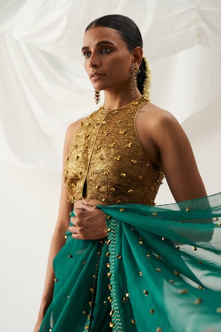 Itrh_Emerald Green Organza Gota Patti Round Ghunghroo Embellished Saree With Blouse _Online_at_Aza_Fashions