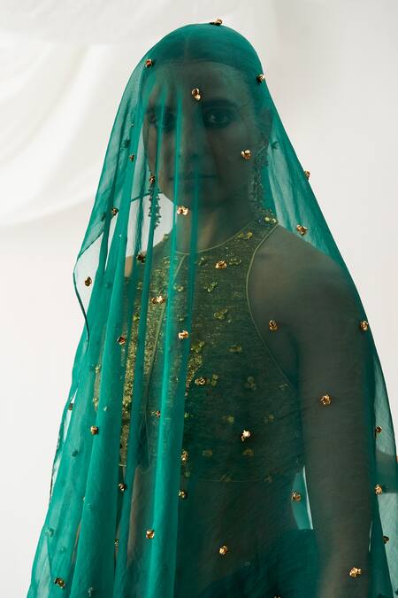 Shop_Itrh_Emerald Green Organza Gota Patti Round Ghunghroo Embellished Saree With Blouse _Online_at_Aza_Fashions