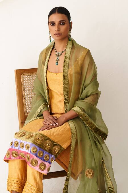 Itrh Yellow Tissue, Organza Gota Patti, Zari Scoop Colorblock Embellished Kurta Set Online at Aza Fashions Itrh_Yellow Tissue, Organza Gota Patti, Zari Scoop Colorblock Embellished Kurta Set _Online_at_Aza_Fashions