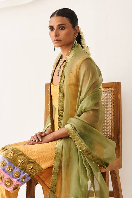 Buy Itrh Yellow Tissue, Organza Gota Patti, Zari Scoop Colorblock Embellished Kurta Set Online at Aza Fashions Buy_Itrh_Yellow Tissue, Organza Gota Patti, Zari Scoop Colorblock Embellished Kurta Set _Online_at_Aza_Fashions