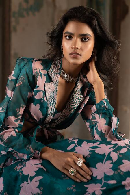 Buy_Seeaash_Emerald Green Flat Chiffon Printed Bagh Jacket Notched Lapel Collar Lehenga Set_Online_at_Aza_Fashions