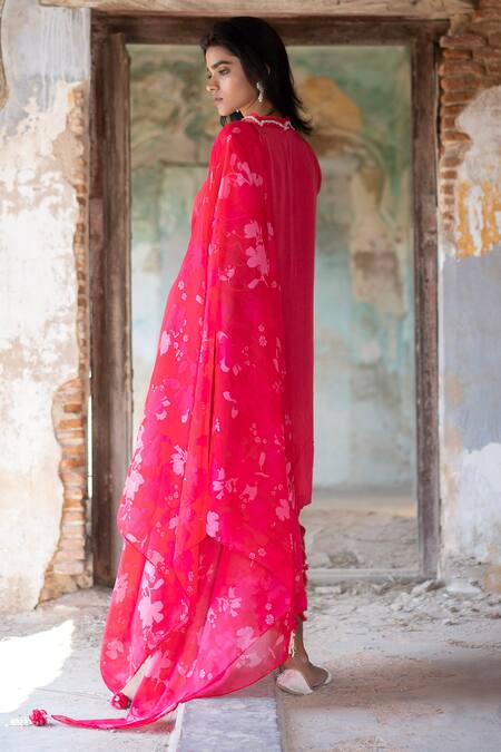 Seeaash Pink Net, Crepe, Organza Embroidery V-neck Scallop Neckline Kurta Set Online at Aza Fashions Seeaash_Pink Net, Crepe, Organza Embroidery V-neck Scallop Neckline Kurta Set_Online_at_Aza_Fashions
