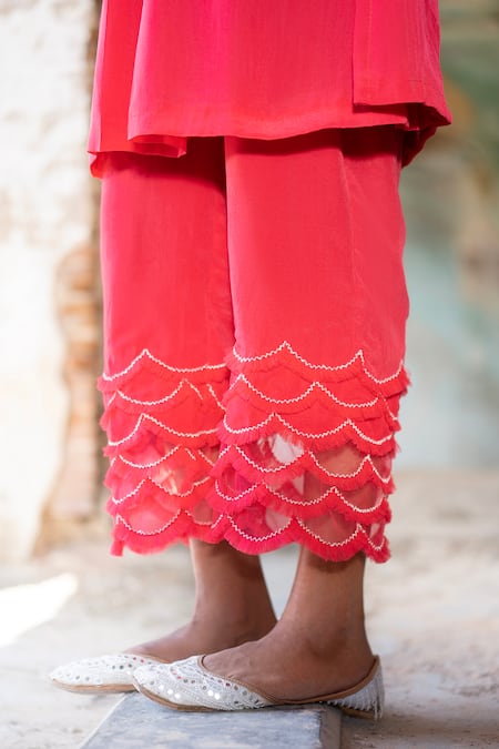 Buy Seeaash Pink Net, Crepe, Organza Embroidery V-neck Scallop Neckline Kurta Set Online at Aza Fashions Buy_Seeaash_Pink Net, Crepe, Organza Embroidery V-neck Scallop Neckline Kurta Set_Online_at_Aza_Fashions