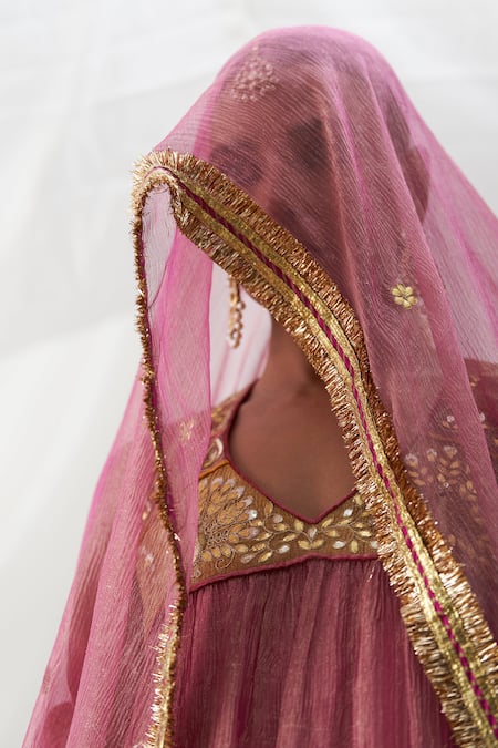 Shop Itrh Pink Tissue Embroidery, Gota Patti V-neck Gathered Work Kurta Set Online at Aza Fashions Shop_Itrh_Pink Tissue Embroidery, Gota Patti V-neck Gathered Work Kurta Set _Online_at_Aza_Fashions