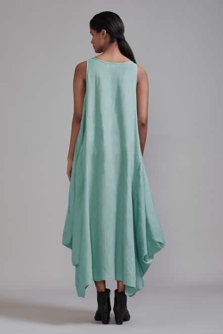 Shop MATI_1 Purple Handloom Cotton Boat Neck Vari Aakaar Draped Dress at Aza Fashions Shop_MATI_1_Purple Handloom Cotton Boat Neck Vari Aakaar Draped Dress _at_Aza_Fashions