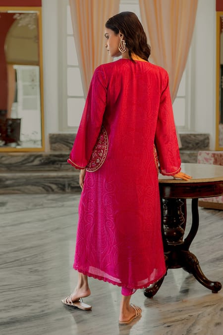 Shop 17:17 By Simmi Saboo Pink Muslin Placement Embroidery Sebastian Mandala Pattern Kurta With Pant at Aza Fashions Shop_17:17 By Simmi Saboo_Pink Muslin Placement Embroidery Sebastian Mandala Pattern Kurta With Pant _at_Aza_Fashions