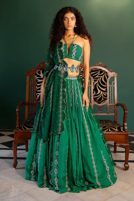17:17 By Simmi Saboo Green Muslin Embroidered Bead Plunge Neck Aagya Hand Lehenga Set 