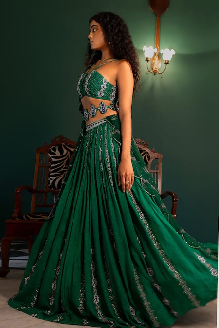 Buy_17:17 By Simmi Saboo_Green Muslin Embroidered Bead Plunge Neck Aagya Hand Lehenga Set 