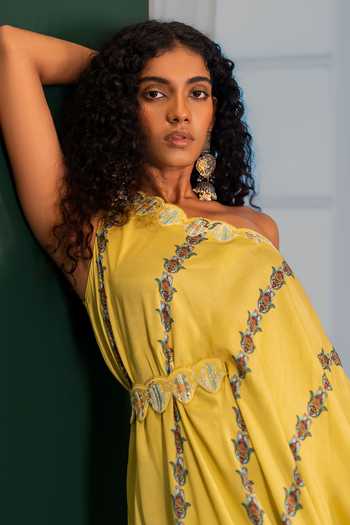 17:17 By Simmi Saboo Yellow Muslin Cut Work, Embroidery One Goldie Asymmetric Dress With Belt Online at Aza Fashions 17:17 By Simmi Saboo_Yellow Muslin Cut Work, Embroidery One Goldie Asymmetric Dress With Belt _Online_at_Aza_Fashions