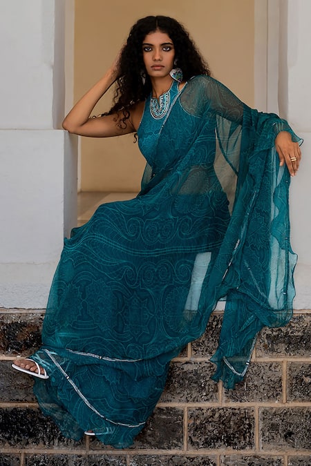 Buy_17:17 By Simmi Saboo_Blue Chiffon Embroidery Halter Neck Harper Ruffle Edge Saree With Blouse _Online_at_Aza_Fashions
