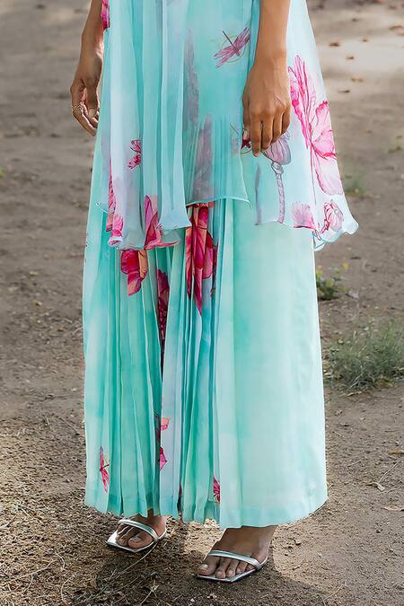 Buy_17:17 By Simmi Saboo_Blue Chiffon Embroidery Square Henry Floral Pattern Kurta And Pleated Palazzo Set _Online_at_Aza_Fashions