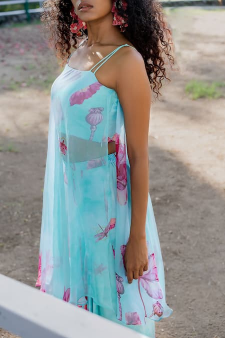 17:17 By Simmi Saboo_Blue Chiffon Embroidery Square Henry Floral Pattern Kurta And Pleated Palazzo Set _at_Aza_Fashions