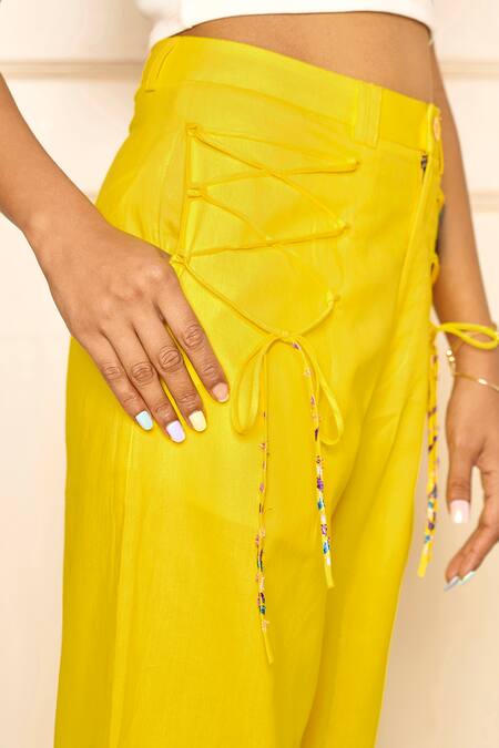 Buy_Style Junkiie_Yellow Poplin High-waisted Solid Pant _Online_at_Aza_Fashions