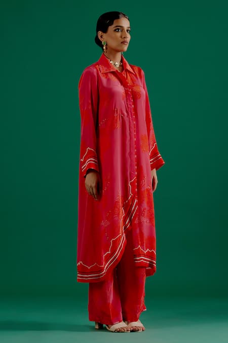 Buy_Sitaraa_Fuchsia Crepe Sequins, Embroidery Shawl Meera Tonal Garden Print Kurta With Pant_Online_at_Aza_Fashions