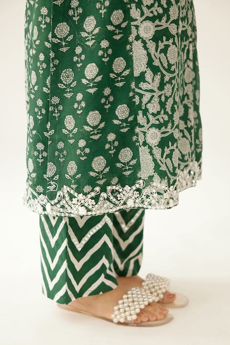 Shop Kora Green Silk, Cotton, Chanderi Botanical Hand Block Print Straight Kurta Set Online at Aza Fashions Shop_Kora_Green Silk, Cotton, Chanderi Botanical Hand Block Print Straight Kurta Set _Online_at_Aza_Fashions