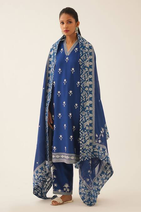Shop Kora Blue Silk, Chanderi Embroidery V-neck Flower Kurta Set Online at Aza Fashions Shop_Kora_Blue Silk, Chanderi Embroidery V-neck Flower Kurta Set _Online_at_Aza_Fashions