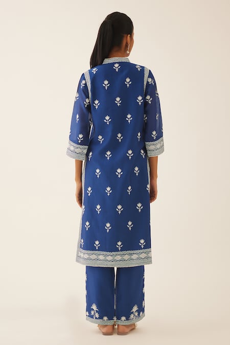 Shop Kora Blue Silk, Chanderi Embroidery V-neck Flower Kurta Set at Aza Fashions Shop_Kora_Blue Silk, Chanderi Embroidery V-neck Flower Kurta Set _at_Aza_Fashions