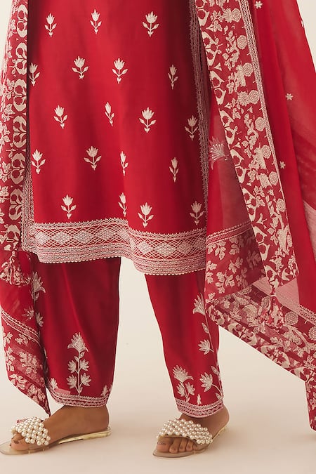 Kora Red Silk, Chanderi Embroidery V-neck Botanical Kurta Set at Aza Fashions Kora_Red Silk, Chanderi Embroidery V-neck Botanical Kurta Set _at_Aza_Fashions