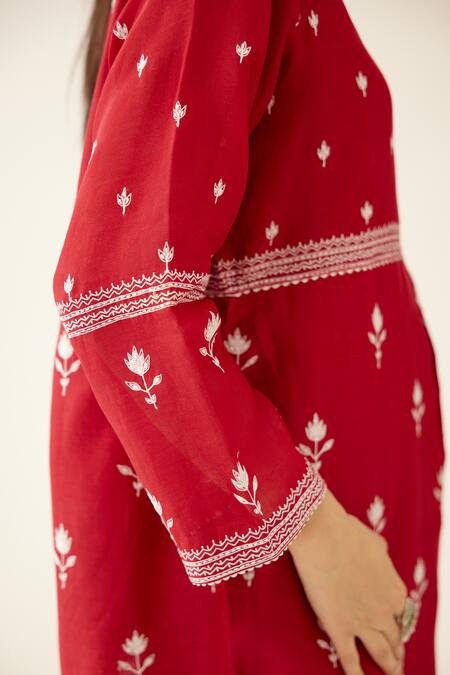 Kora Red Silk, Chanderi Embroidery Round Neck Flower Kurta And Pant Set at Aza Fashions Kora_Red Silk, Chanderi Embroidery Round Neck Flower Kurta And Pant Set _at_Aza_Fashions