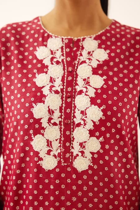 Buy Kora Red Silk, Cotton Embroidery Round Neck Flower Print Kurta And Pant Set Online at Aza Fashions Buy_Kora_Red Silk, Cotton Embroidery Round Neck Flower Print Kurta And Pant Set _Online_at_Aza_Fashions