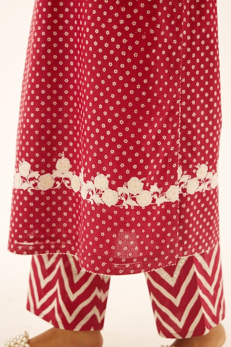 Kora Red Silk, Cotton Embroidery Round Neck Flower Print Kurta And Pant Set at Aza Fashions Kora_Red Silk, Cotton Embroidery Round Neck Flower Print Kurta And Pant Set _at_Aza_Fashions