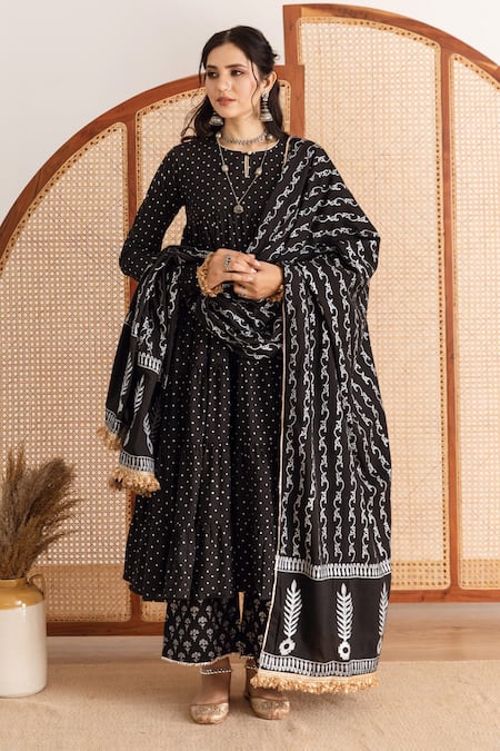 Maison Shefali Black Kurta And Pant Cotton Printed Block Round Tiered Set at Aza Fashions Maison Shefali_Black Kurta And Pant Cotton Printed Block Round Tiered Set _at_Aza_Fashions