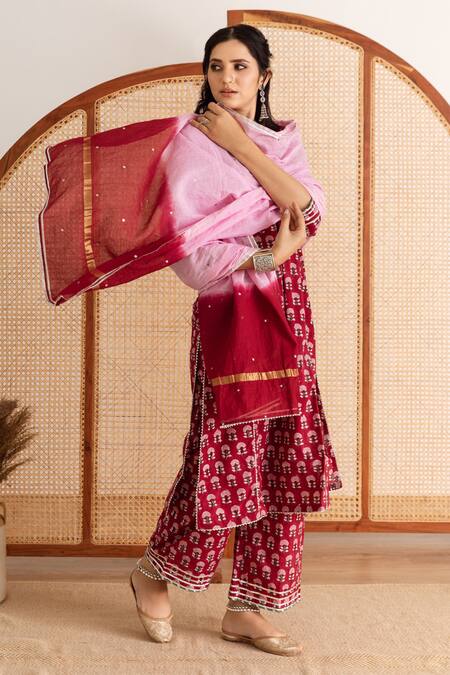 Maison Shefali_Red Cotton, Chanderi Gota Patti Keyhole Neck Block Print Straight Kurta Pant Set _at_Aza_Fashions