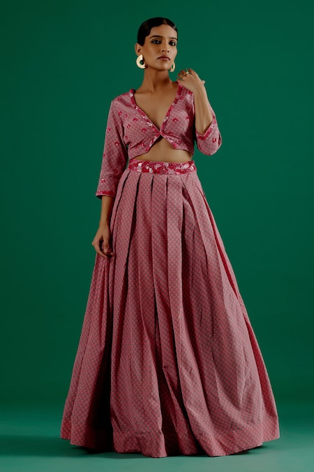 Sitaraa_Fuchsia Modal, Silk Sequins V-neck Maya Scallop Print Lehenga Set_at_Aza_Fashions