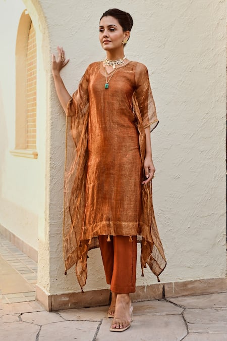 Palak & Mehak Mira Shimmer Effect Kaftan With Pant 