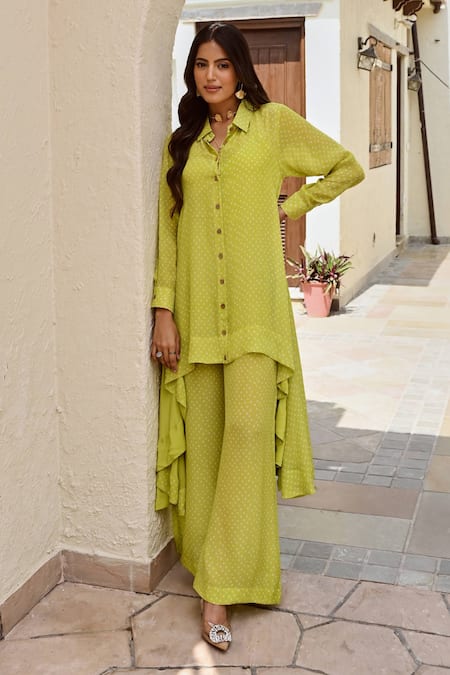 Shop Palak & Mehak Green Crepe Collared Ria Bandhani Print Tunic With Pant at Aza Fashions Shop_Palak & Mehak_Green Crepe Collared Ria Bandhani Print Tunic With Pant _at_Aza_Fashions