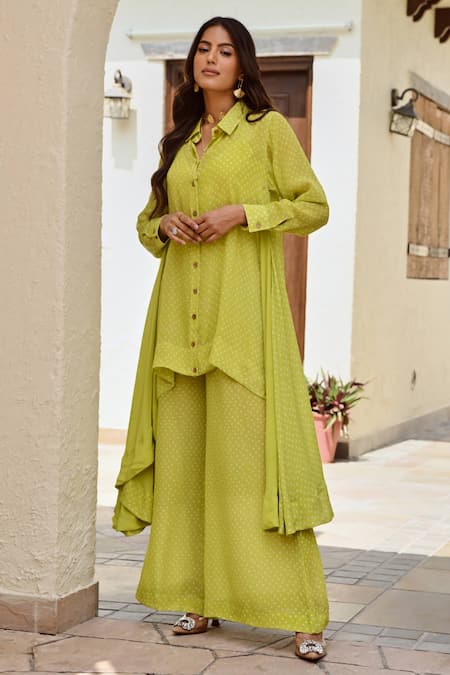 Palak & Mehak Green Crepe Collared Ria Bandhani Print Tunic With Pant at Aza Fashions Palak & Mehak_Green Crepe Collared Ria Bandhani Print Tunic With Pant _at_Aza_Fashions